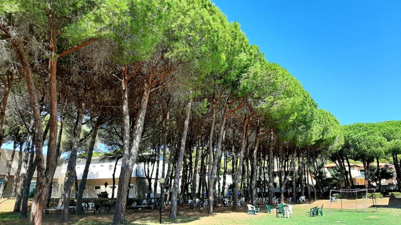 San Giuseppe Casa Per Ferie Hotel Quercianella Exterior foto