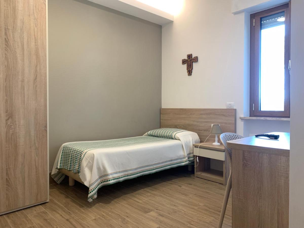 San Giuseppe Casa Per Ferie Hotel Quercianella Exterior foto